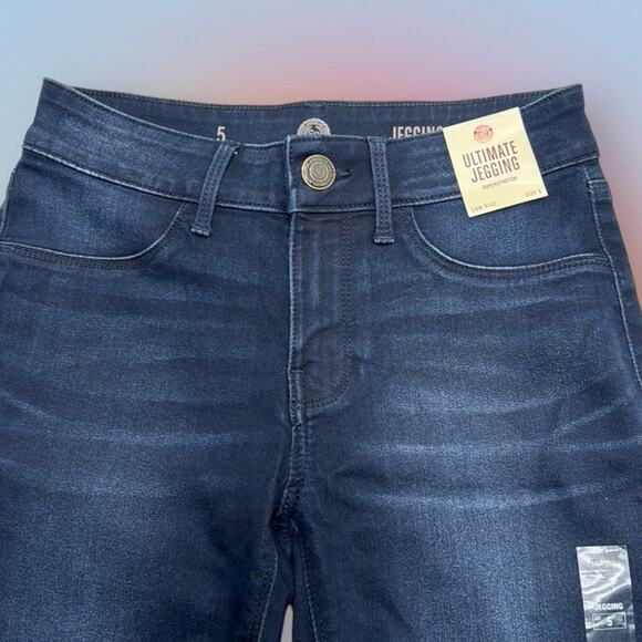 SO Women’s 5 (juniors) ULTIMATE JEGGING Blue Jeans - Picture 1 of 3